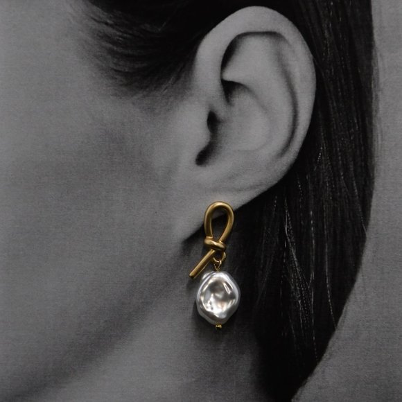 Matte Gold Plated Pearl Drop Earrings - Picture 3 of 4